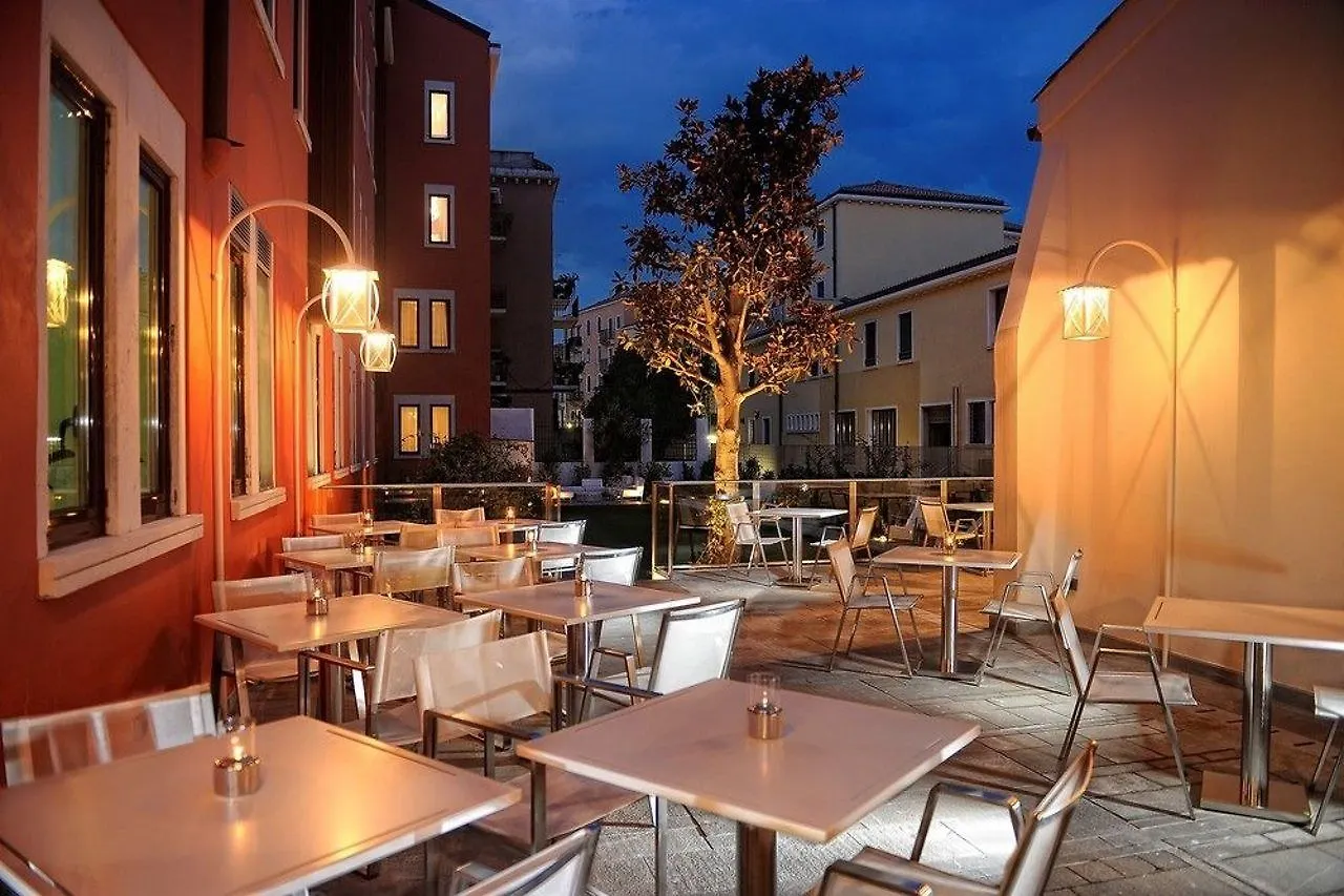 Venice Roulette Hotel 4