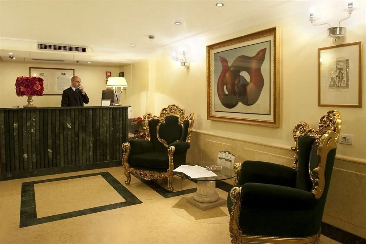 Venice Roulette Hotel 4 4*,