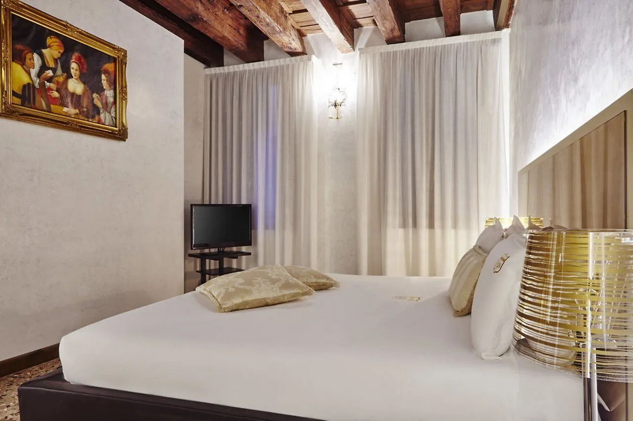 ****  Venice Roulette Hotel 4 Italy