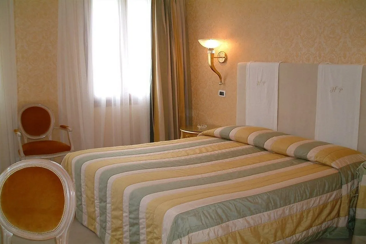 ****  Venice Roulette Hotel 4 Italy