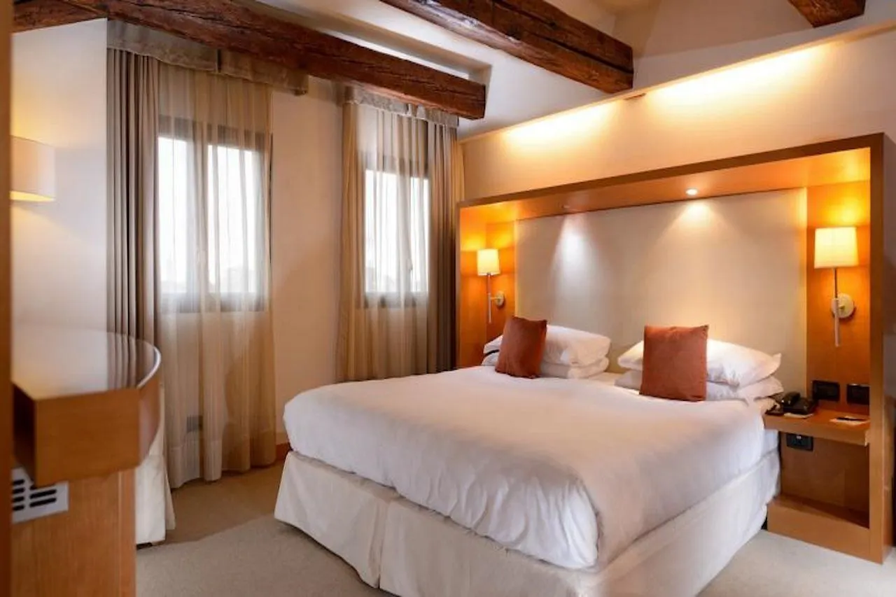 Venice Roulette Hotel 4