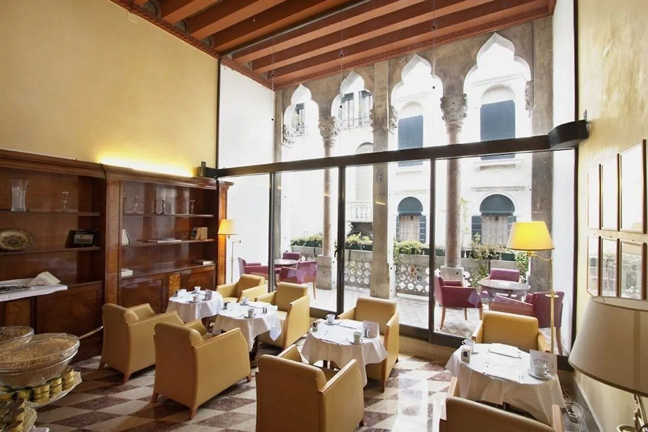 Venice Roulette Hotel 4